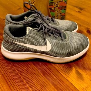 Nike Flex Experience RN 7 Youth 6Y